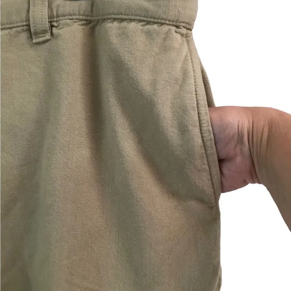 Vintage Big Dogs Resortwear tan cargo shorts  40‎